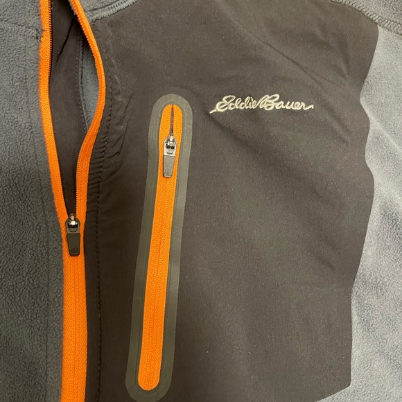 Eddie Bauer Men's Size Large First Ascent Gray Fleece 1/4 Zip Pullover Sweater - Picture 2 of 5